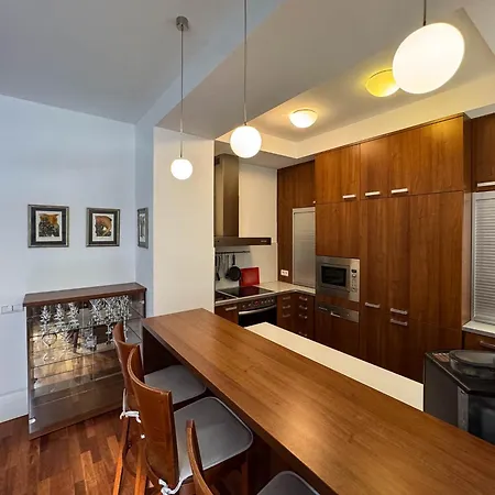 Apartmán 29 Old Town, 2 Bathrooms, Ac, Quiet Bratislava
