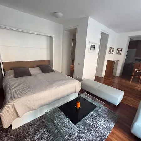 아파트 29 Old Town, 2 Bathrooms, Ac, Quiet *