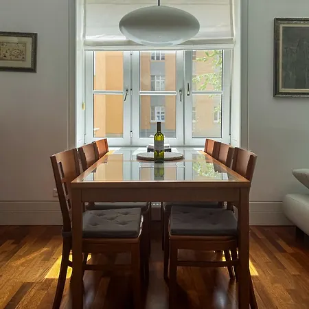 29 Old Town, 2 Bathrooms, Ac, Quiet * 브라티슬라바