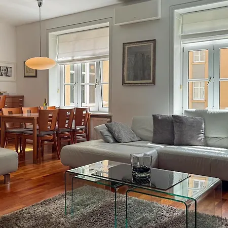 29 Old Town, 2 Bathrooms, Ac, Quiet شقة براتسيلافا