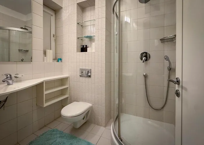 29 Old Town, 2 Bathrooms, Ac, Quiet * ブラチスラヴァ