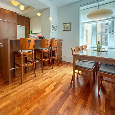 29 Old Town, 2 Bathrooms, Ac, Quiet Lejlighed Bratislava