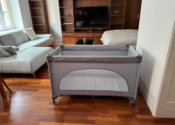 29 Old Town, 2 Bathrooms, Ac, Quiet Братислава